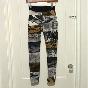 2/$20 Cool Reebok Speedwick Leggings Size Sm